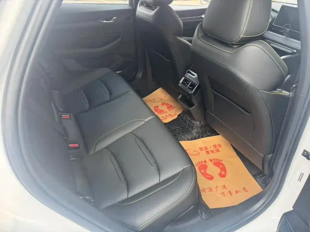 Geely Xingrui — Фото автомобиля 10