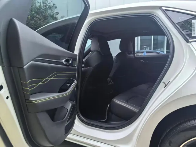 Geely Xingrui — Фото автомобиля 6