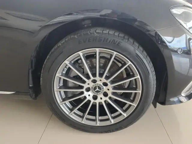 Mercedes-Benz E-Class — Фото автомобиля 6