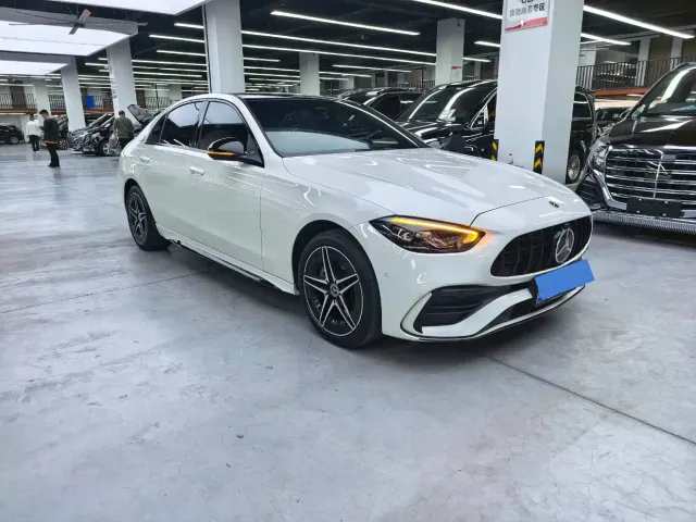 Mercedes-Benz C-Class — Фото автомобиля 3