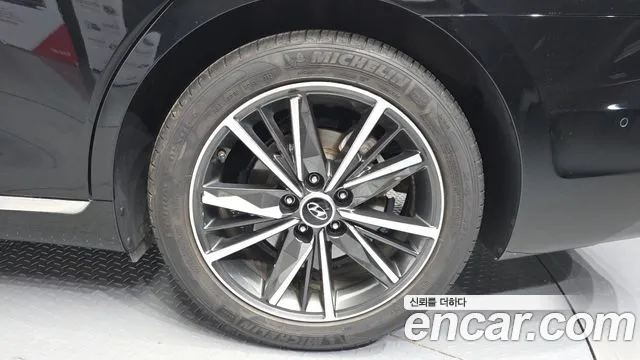 Hyundai Grandeur Grandeur (New) — Фото автомобиля 4