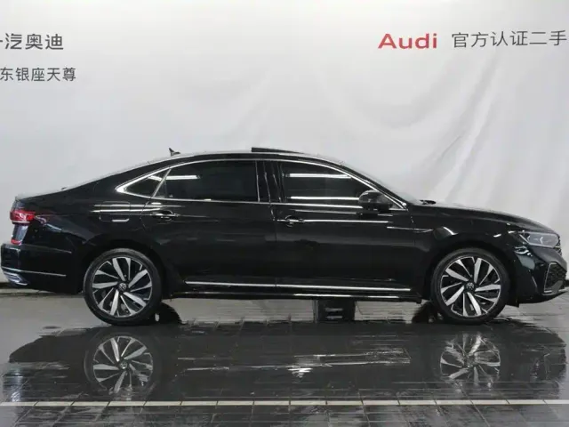 Volkswagen Passat — Фото автомобиля 4
