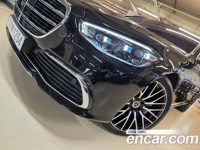 Mercedes-Benz S-Class — Фото автомобиля 11