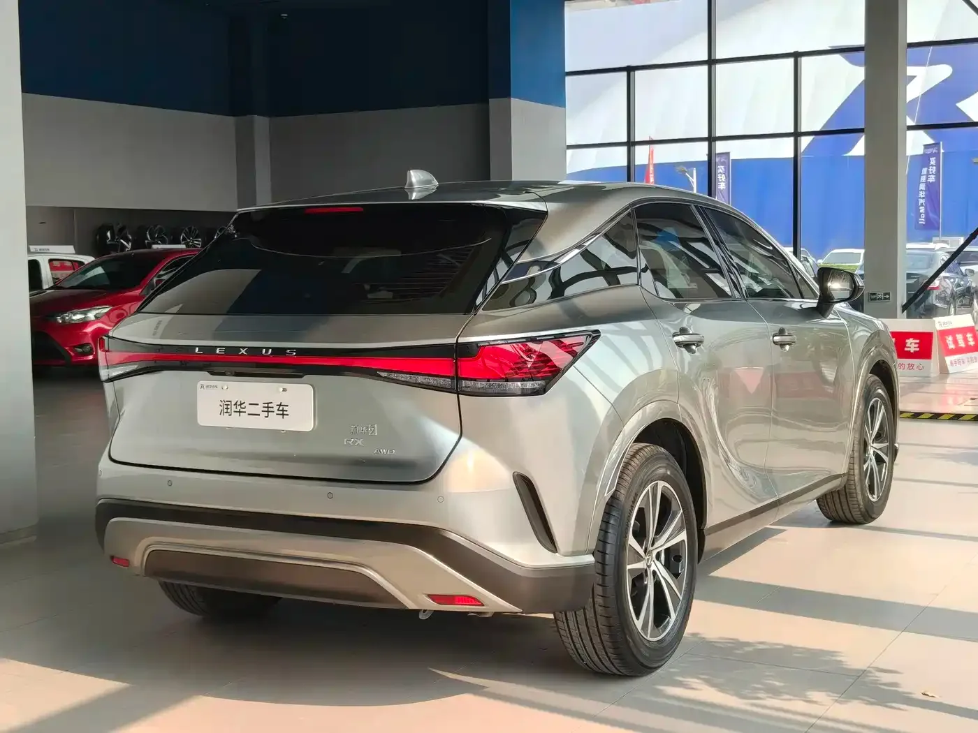 Lexus Lexus RX 2025 300 4WD Premium Edition — Фото автомобиля 5