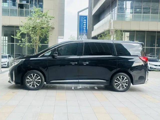 GAC Trumpchi M8 — Фото автомобиля 4