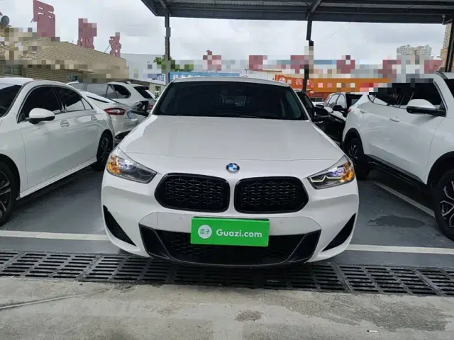 BMW X2 — Фото автомобиля 2