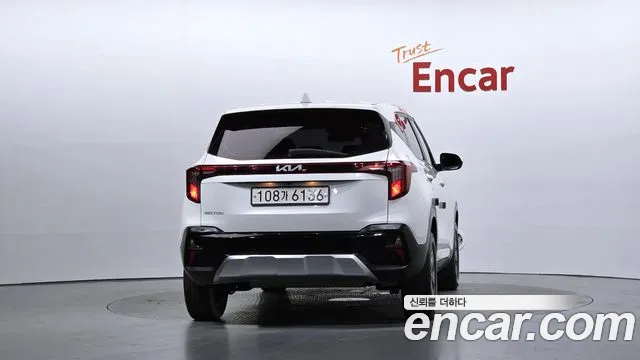 Kia Seltos — Фото автомобиля 4