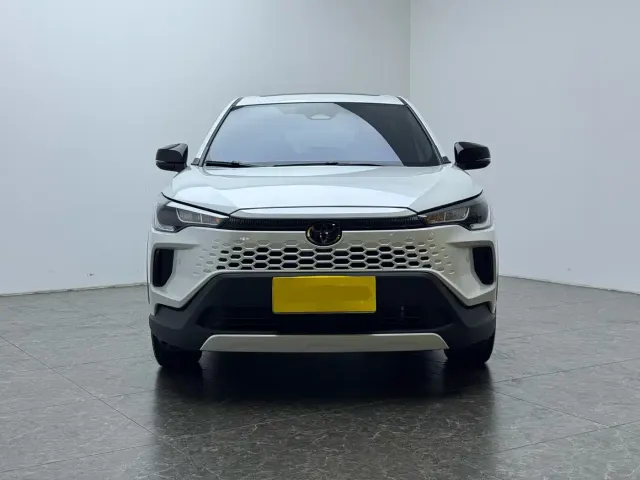 Toyota Corolla Cross — Фото автомобиля 2