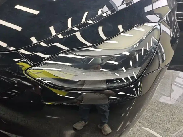 Tesla Model Y — Фото автомобиля 23