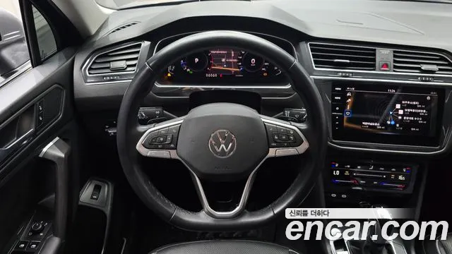 Volkswagen Tiguan — Фото автомобиля 13