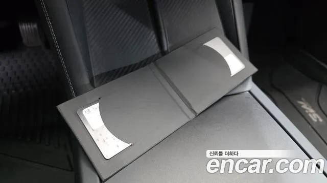 Tesla Model 3 — Фото автомобиля 20