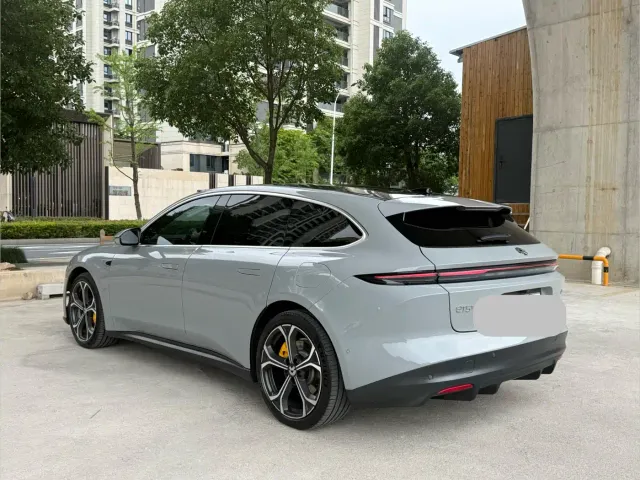 Nio ET5 Touring — Фото автомобиля 6