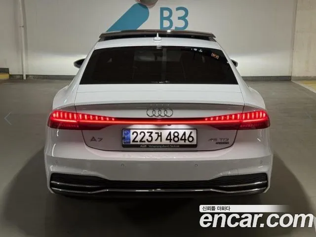 Audi A7 — Фото автомобиля 6