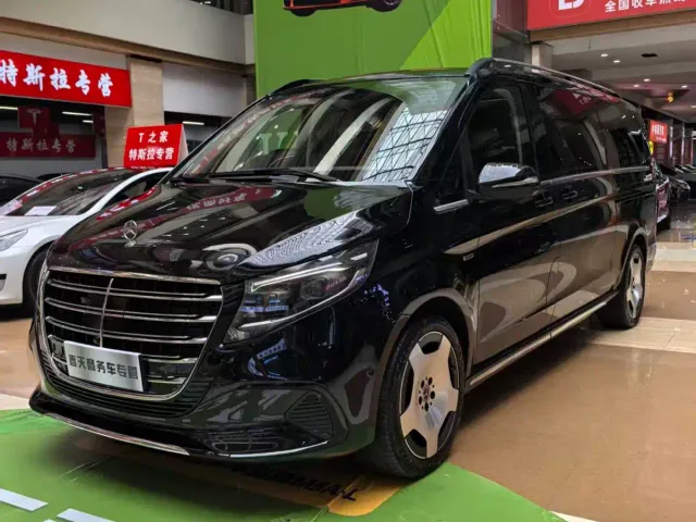 Mercedes-Benz V-Class — Фото автомобиля 2