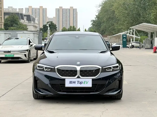 BMW BMW i3 2022 eDrive 35 L — Фото автомобиля 2
