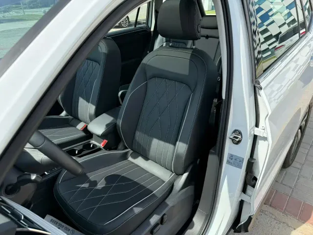 Volkswagen Tiguan L — Фото автомобиля 12