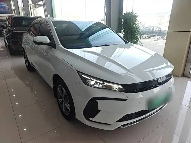 Geely Emgrand L — Фото автомобиля 3