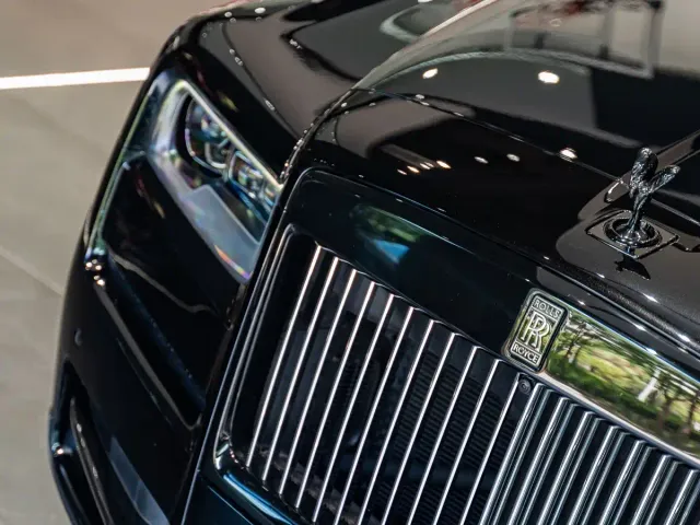 Rolls-Royce Cullinan — Фото автомобиля 3