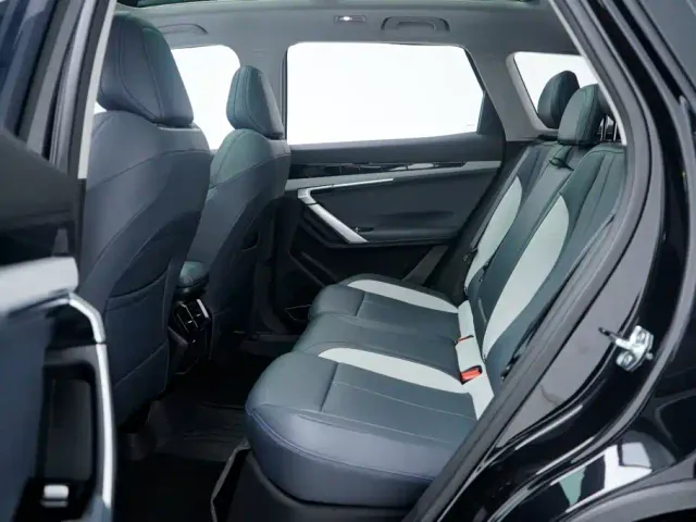 Geely Boyue L — Фото автомобиля 6
