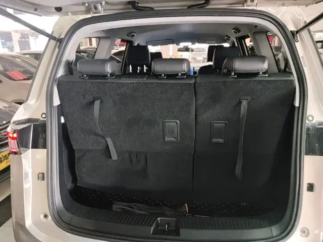 Wuling Jiachen — Фото автомобиля 18