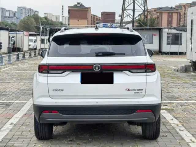Changan CS35 Plus — Фото автомобиля 8