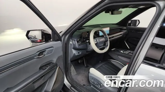 Kia EV9 — Фото автомобиля 10