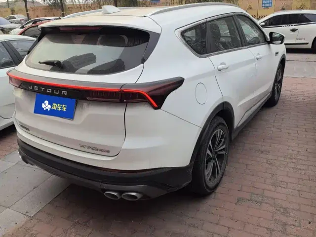 Jetour X70 Plus — Фото автомобиля 3