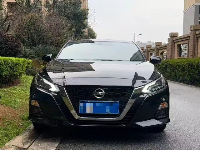 Фотография автомобиля — Nissan Teana