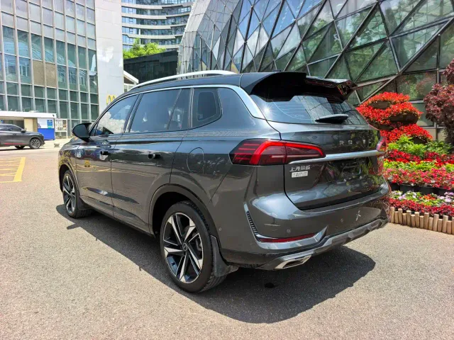 Roewe RX5 Max — Фото автомобиля 16