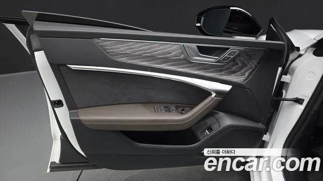 Audi A7 4K — Фото автомобиля 13