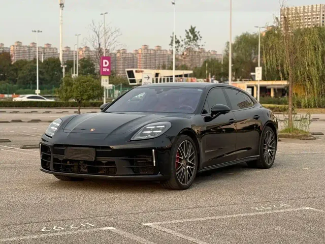 Porsche Panamera — Фото автомобиля 3