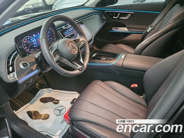 Mercedes-Benz E-Class — Фото автомобиля 8
