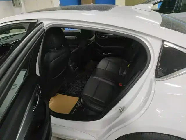 Cadillac CT5 — Фото автомобиля 3