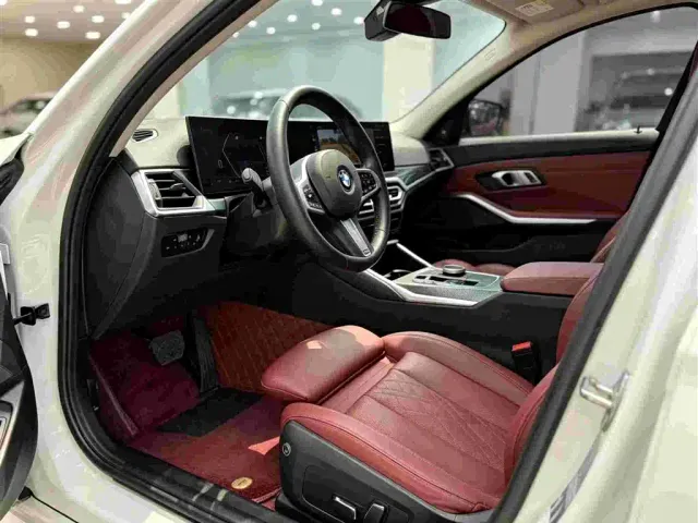 BMW 3 Series — Фото автомобиля 4