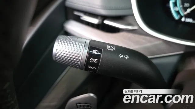 Genesis G80 Electrified G80 (RG3) — Фото автомобиля 27