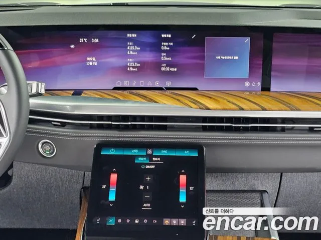 Cadillac Escalade 5th Gen — Фото автомобиля 14