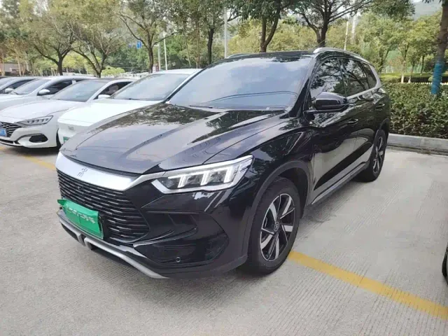 Фотография автомобиля — BYD Song Pro