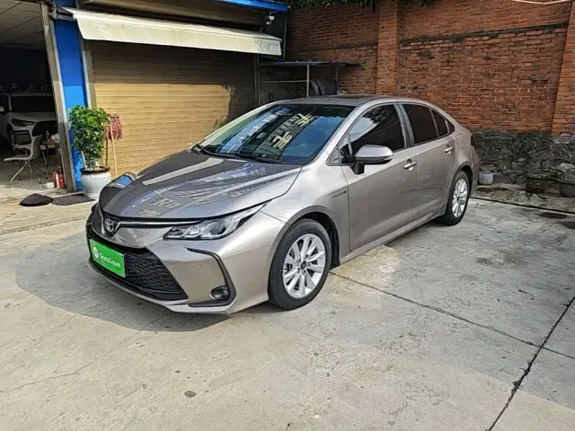 Фотография автомобиля — Toyota Corolla
