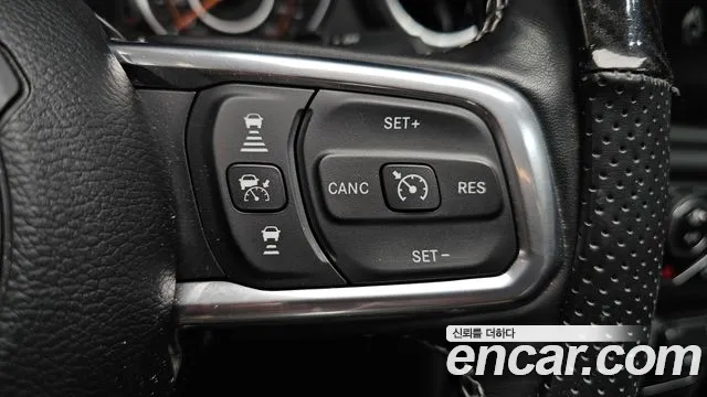 Jeep Wrangler — Фото автомобиля 5