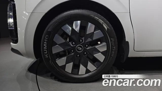 Hyundai Staria — Фото автомобиля 5