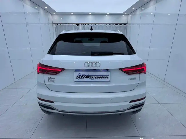 Audi Q3 — Фото автомобиля 5