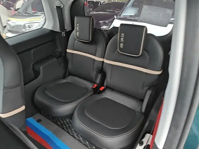Baojun KiWi EV — Фото автомобиля 16
