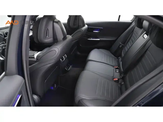 Mercedes-Benz C-Class — Фото автомобиля 7