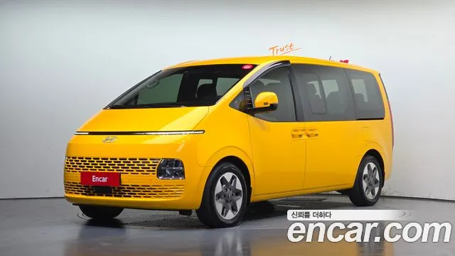 Фотография автомобиля — Hyundai Staria