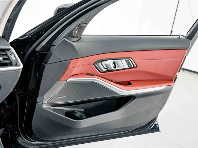 BMW 3 Series — Фото автомобиля 15
