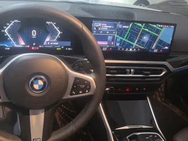 BMW i3 — Фото автомобиля 12