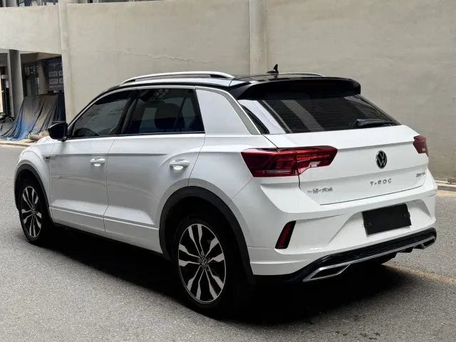 Volkswagen T-Roc — Фото автомобиля 6