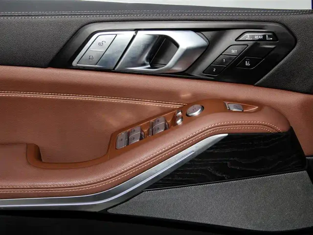 BMW X7 — Фото автомобиля 26
