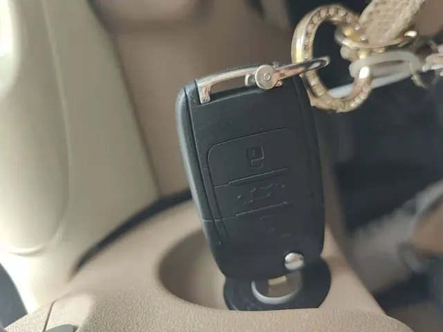 Wuling Hongguang Mini EV — Фото автомобиля 8