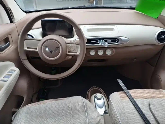 Wuling Hongguang Mini EV — Фото автомобиля 9